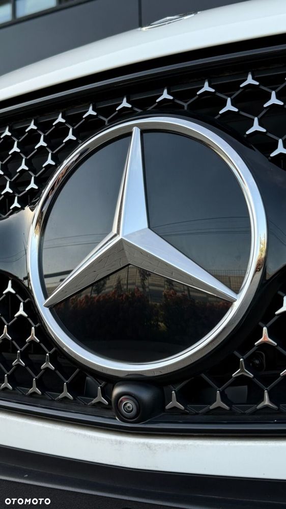Mercedes-Benz GLC - 32