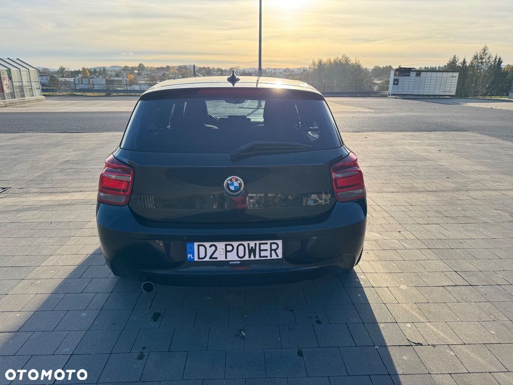 BMW Seria 1 120d Sport Line - 6