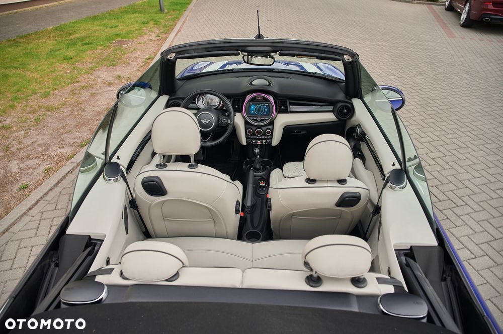 MINI Cooper Sidewalk Edition - 27