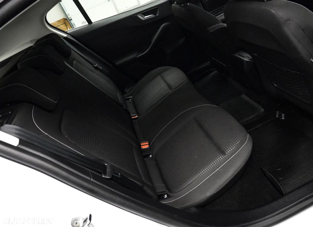 Ford Focus 1.0 EcoBoost Trend Edition - 16