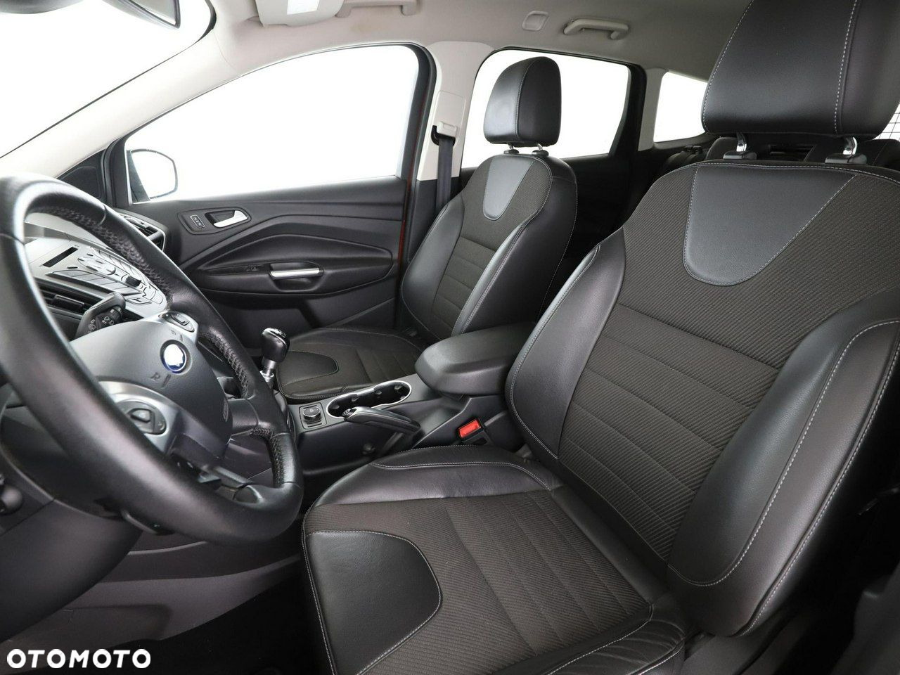 Ford Kuga 2.0 TDCi 2x4 Titanium - 13