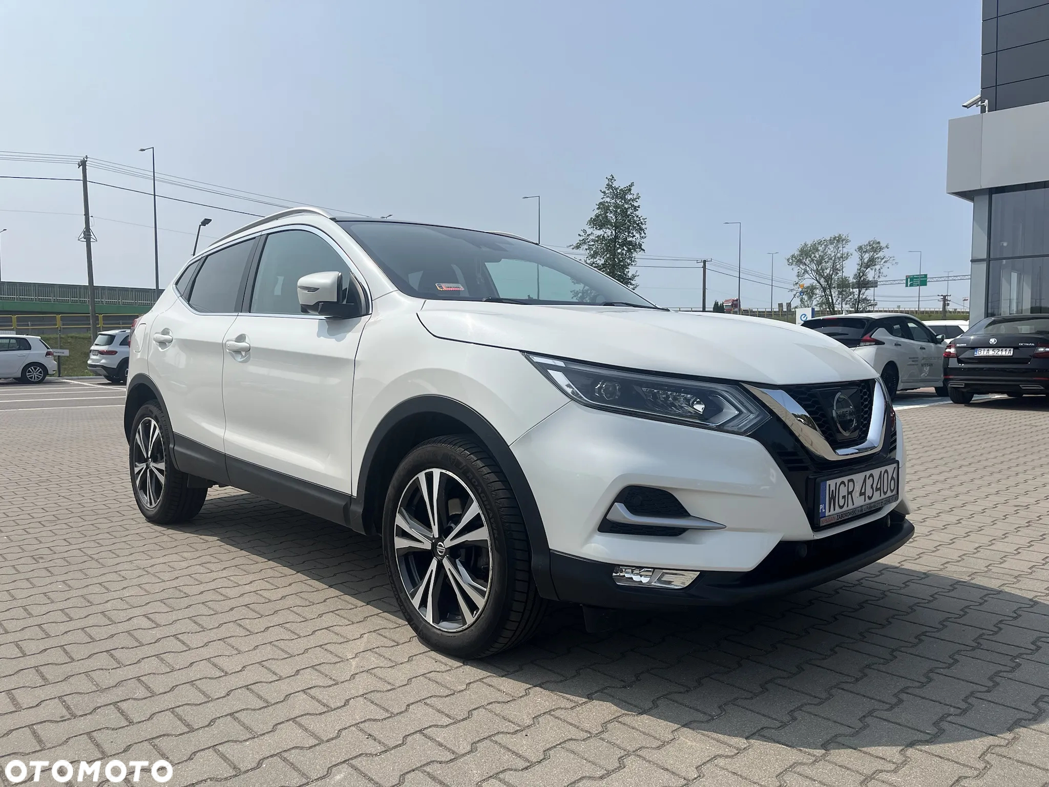 Nissan Qashqai 1.6 DIG-T N-Connecta - 14