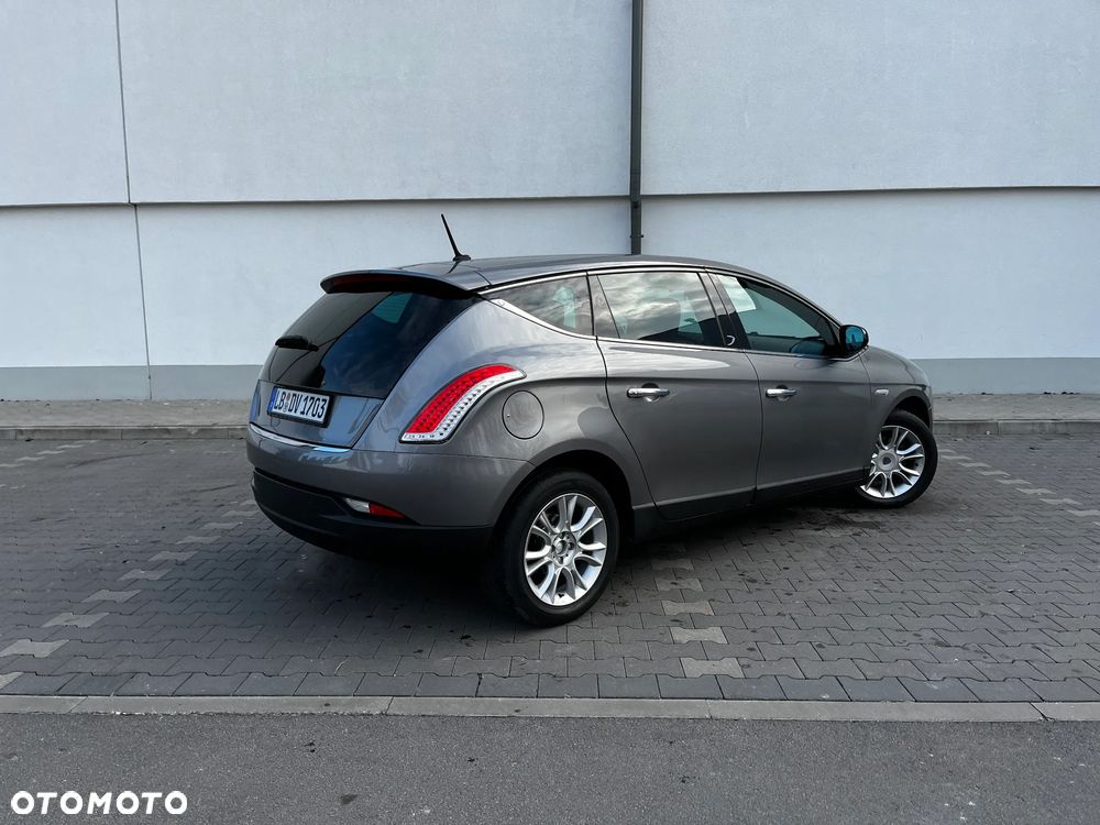 Lancia Delta 1.4 T-Jet Oro - 18