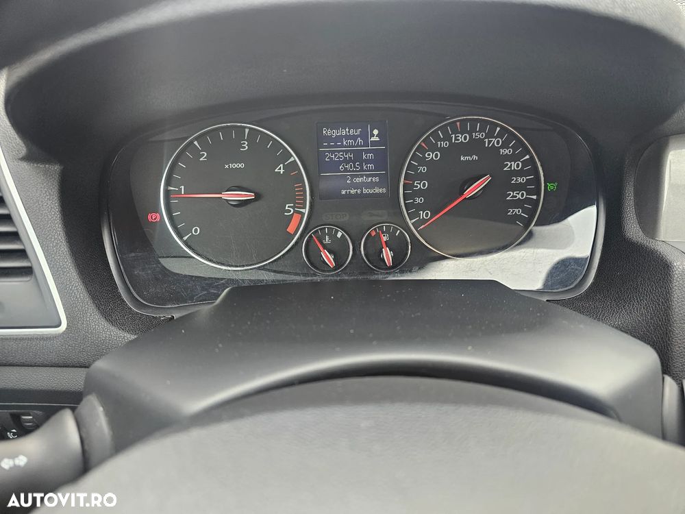 Renault Laguna dCi 110 FAP Limited - 18