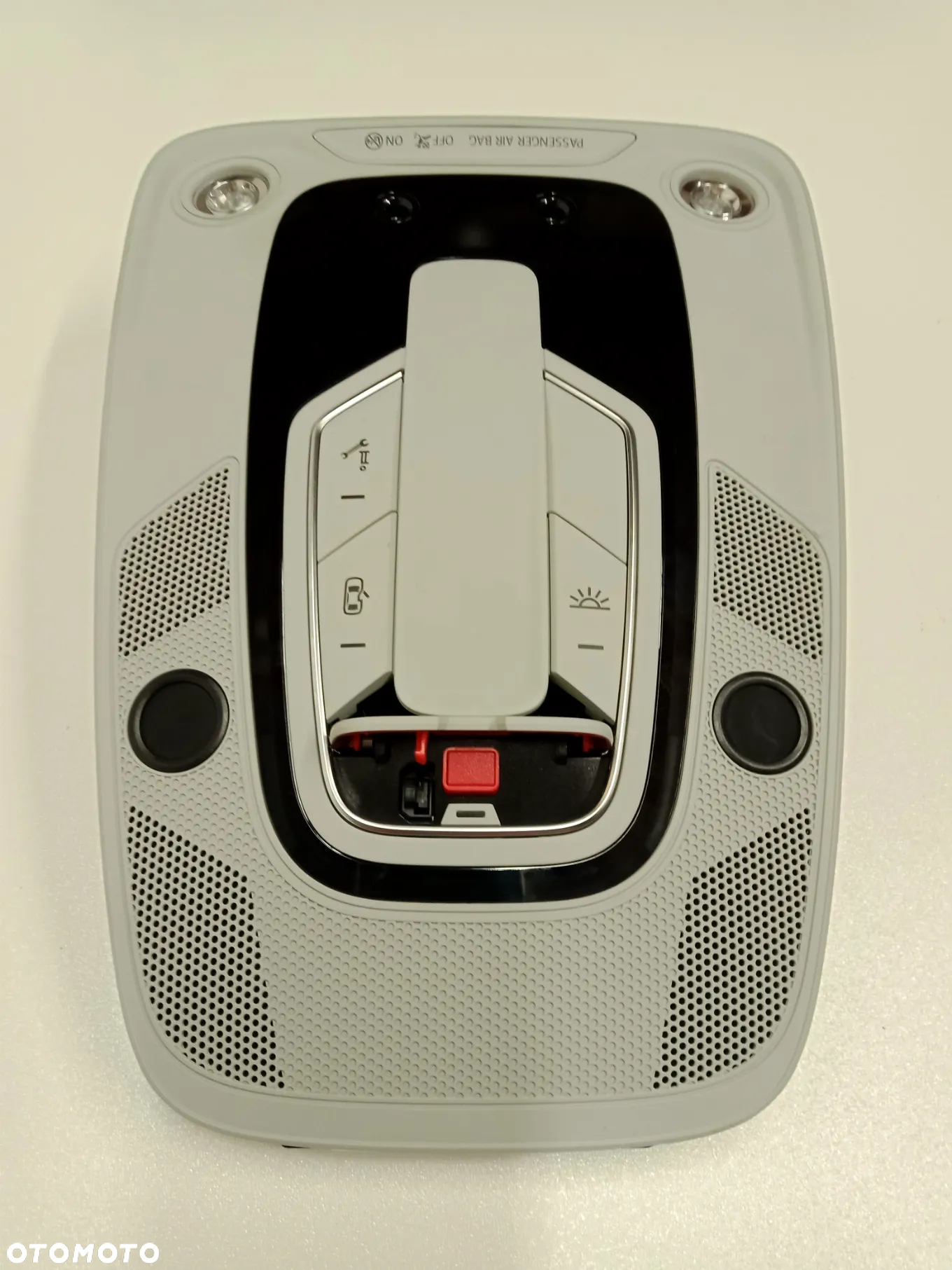 LAMPKA PODSUFITKI AUDI A6 C8 4K0947135AE - 2