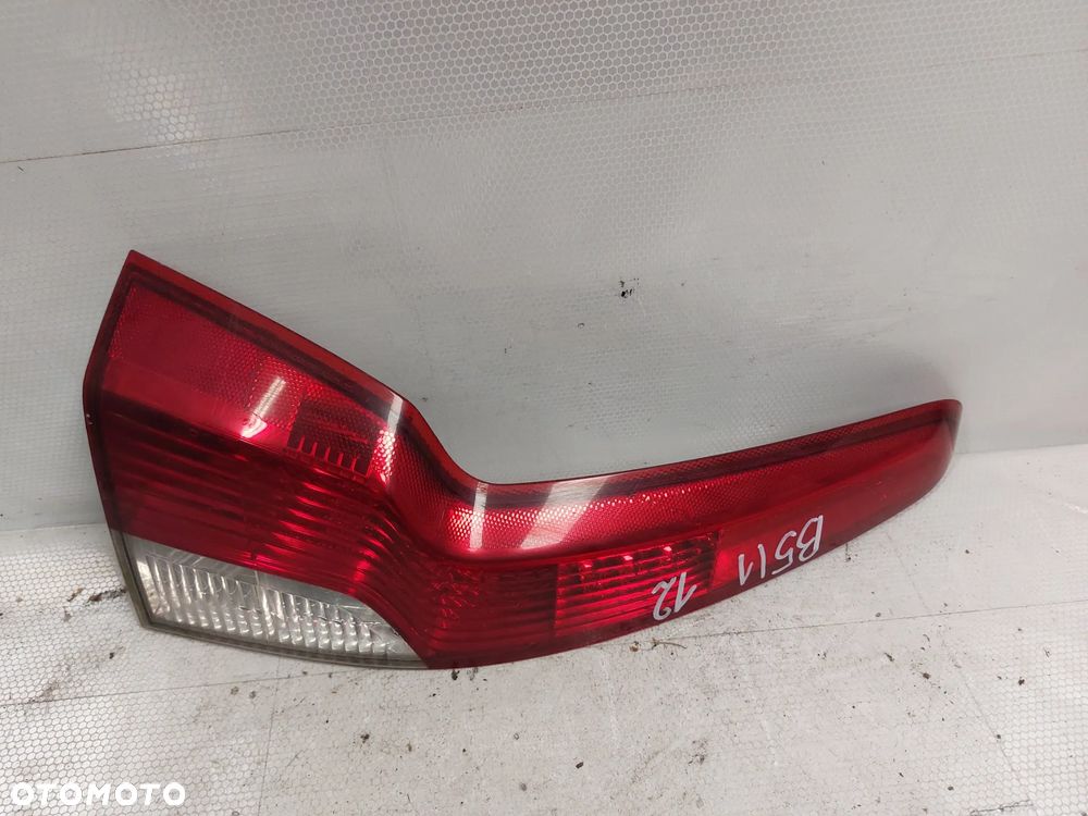 .  LAMPA TYL TYLNA LEWA VOLVO V50 LIFT - 2