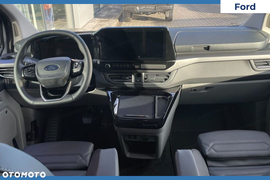 Ford Tourneo Custom - 7