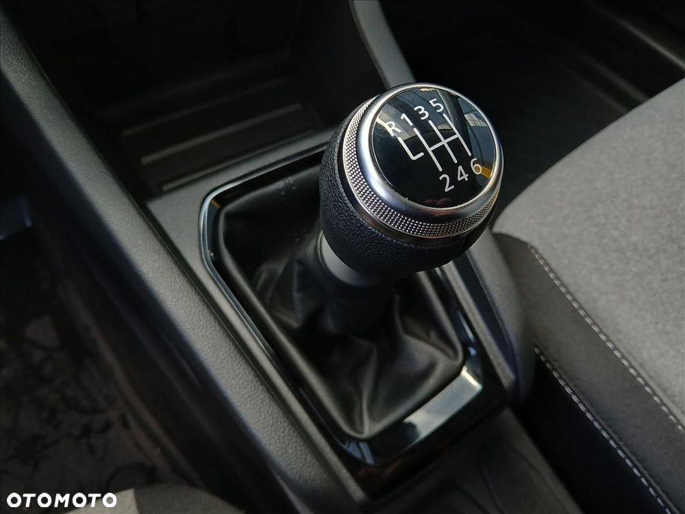 Renault Clio 1.0 TCe Evolution - 19