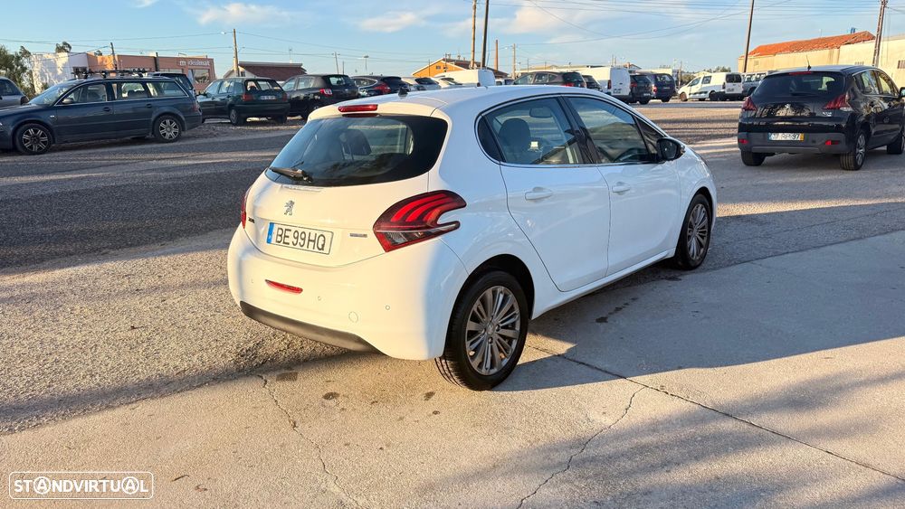 Peugeot 208 1.2 PureTech Active - 5
