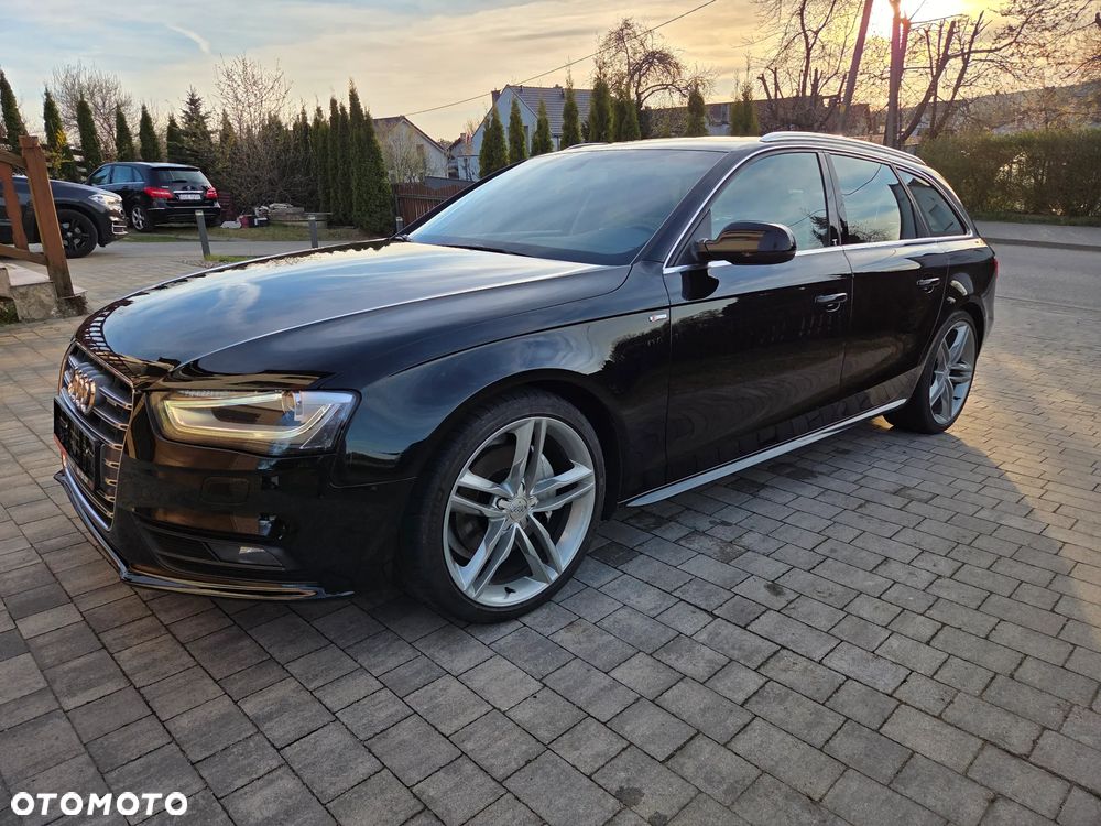 Audi A4 Avant 2.0 TFSI quattro S line Sportpaket - 1