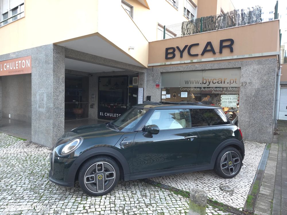 MINI 3 Portas Cooper SE Premium Extra Resolute Edition - 25