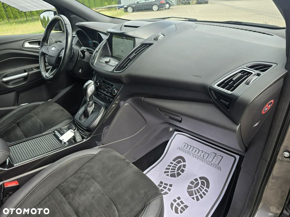 Ford Kuga - 26