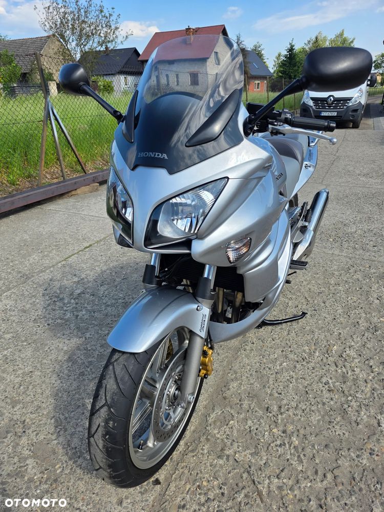 Honda CBF - 4