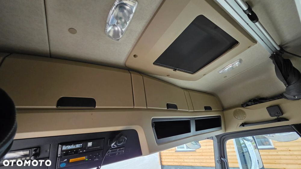 Mercedes-Benz Actros - 16