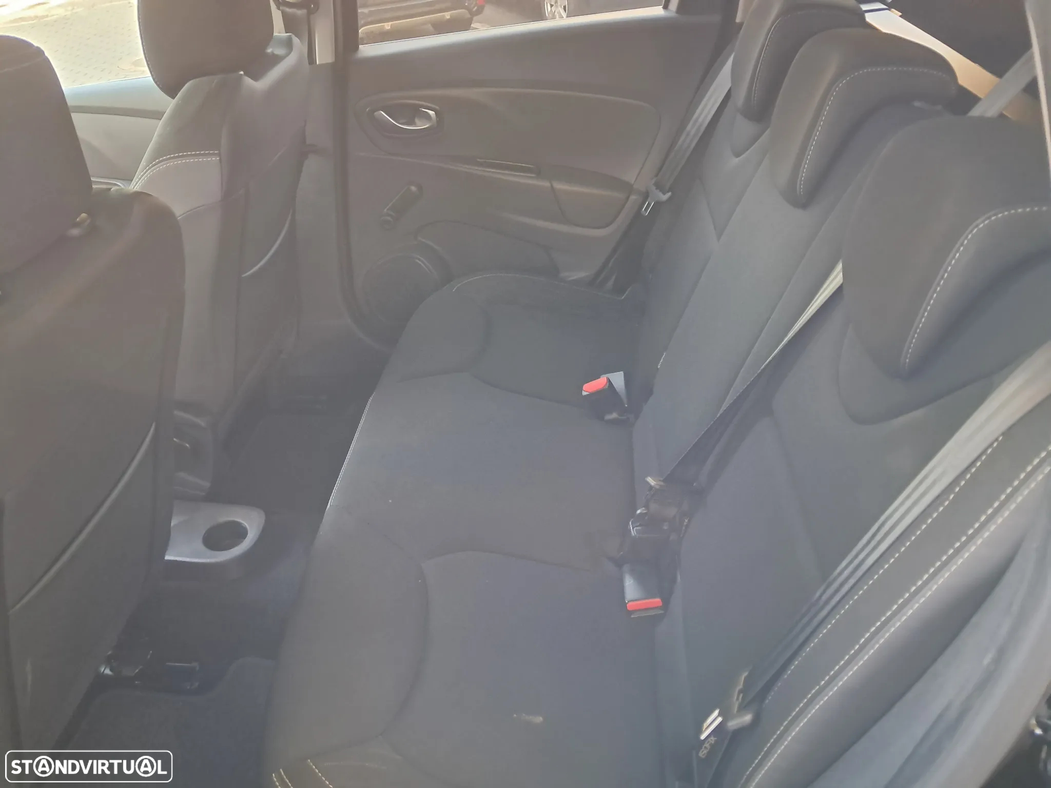 Renault Clio Sport Tourer 0.9 TCe Limited - 14
