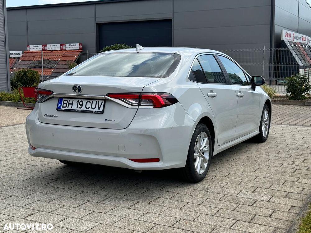 Toyota Corolla 1.8 HSD Business - 7