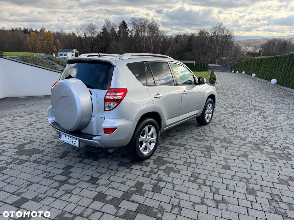 Toyota RAV4 2.2 D-4D Prestige - 13