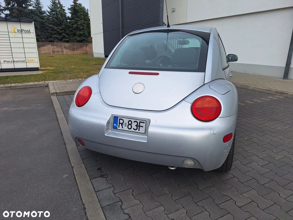 Volkswagen New Beetle 2.0 - 9