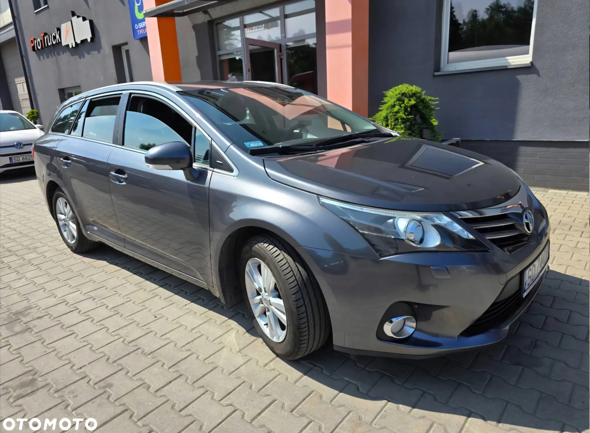 Toyota Avensis 1.8 Premium - 2