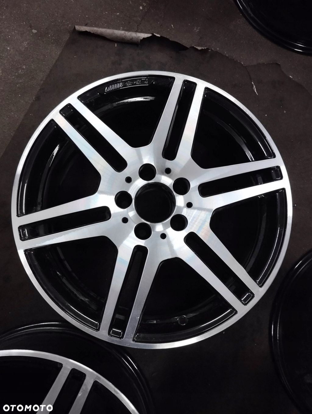 Felgi Alu 5x112 18 E klasa W212 Przody i Tyły Mercedes - 5