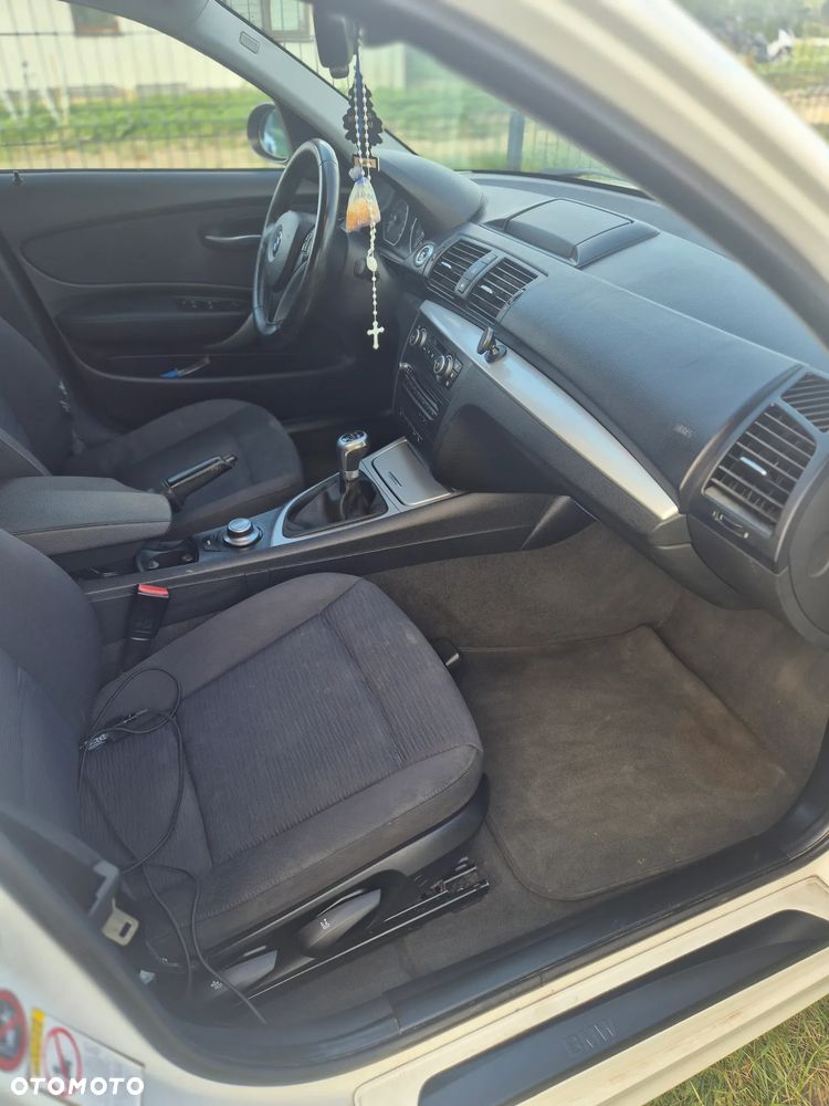 BMW Seria 1 118i - 17