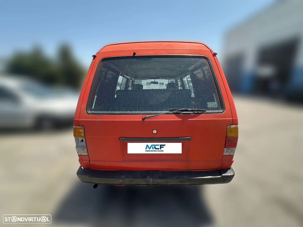 Nissan Vanette 2.0D de 1990 de para peças - 6