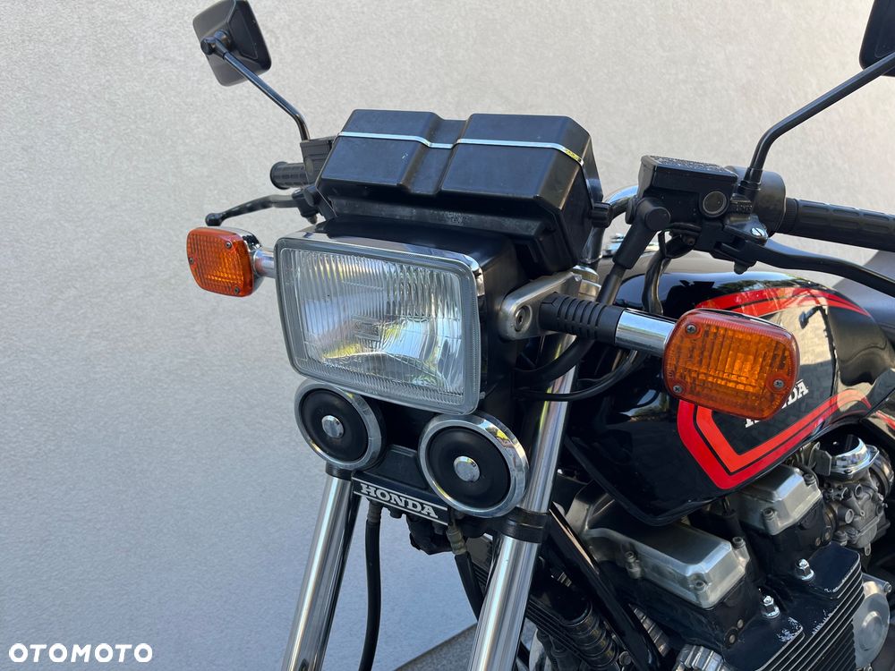Honda CBX - 9