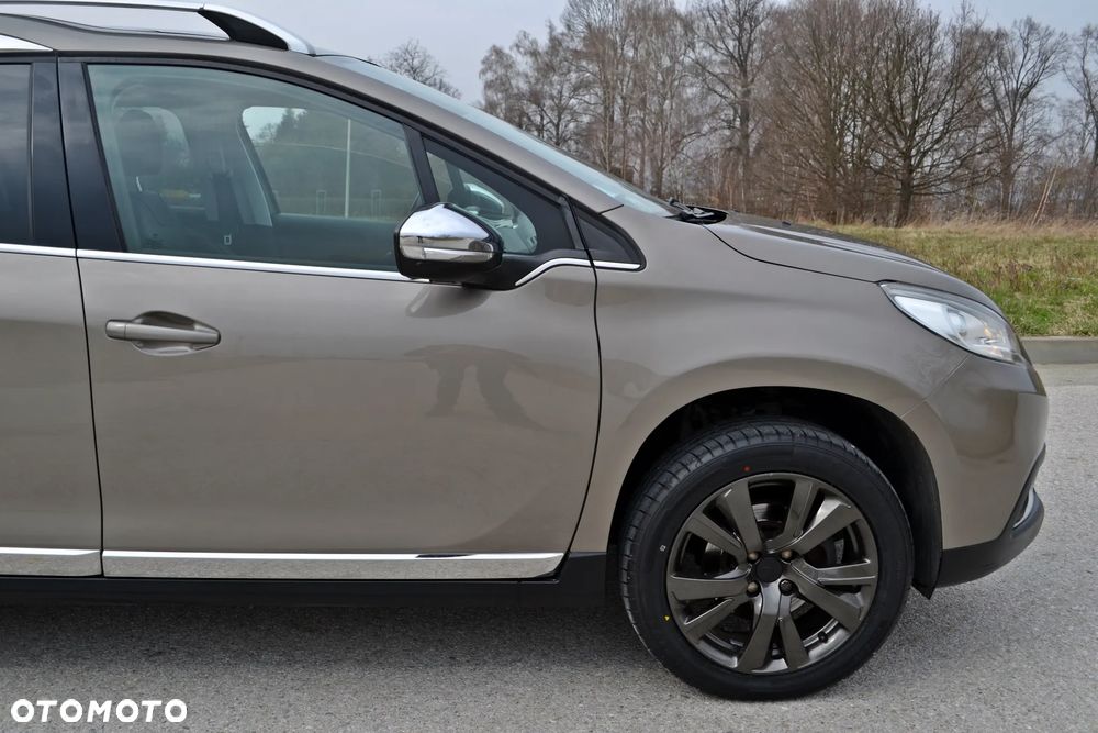 Peugeot 2008 - 11
