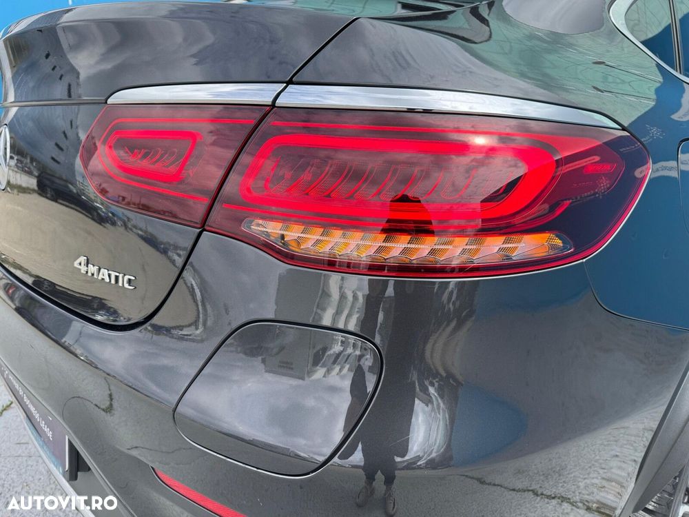 Mercedes-Benz GLC Coupe 300 e 4MATIC - 23