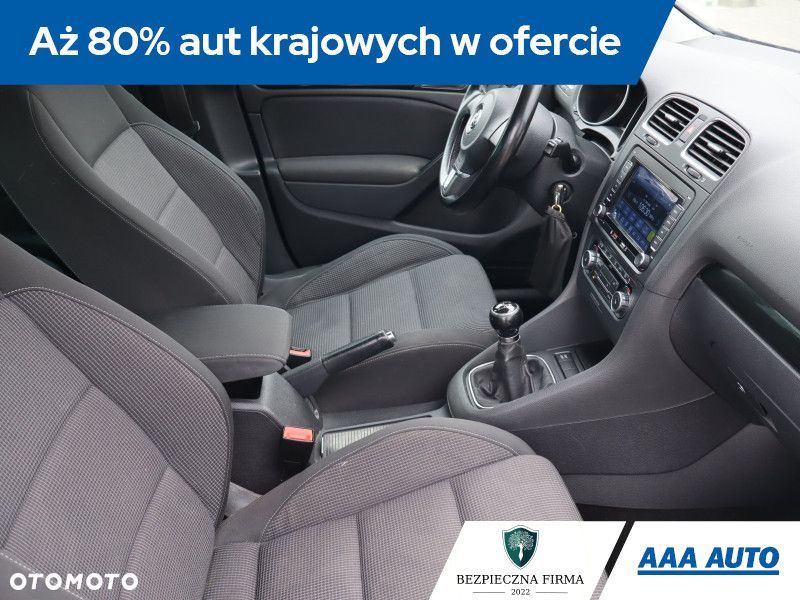 Volkswagen Golf - 11