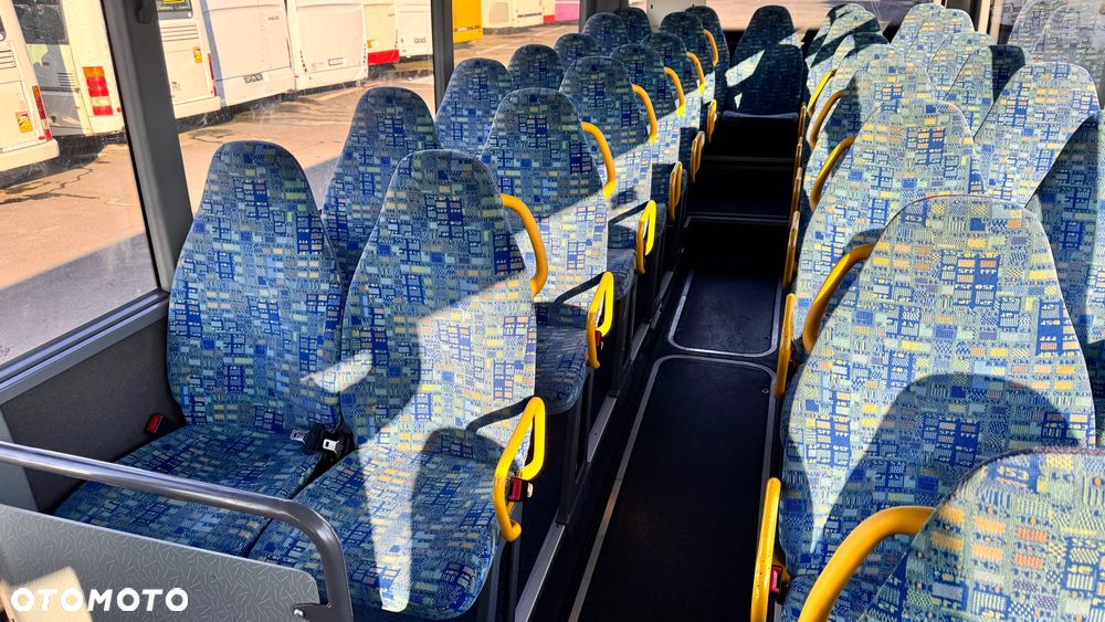 Mercedes-Benz Intouro / Euro 4/ Manual / 59 miejsc / mały przebieg / Cena: 85000 zł netto - 9