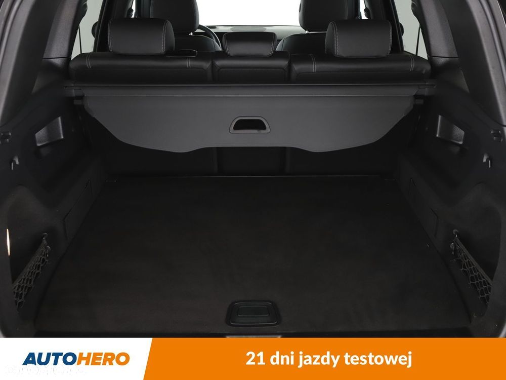 Mercedes-Benz GLB 200 d Progressive 8G-DCT - 17