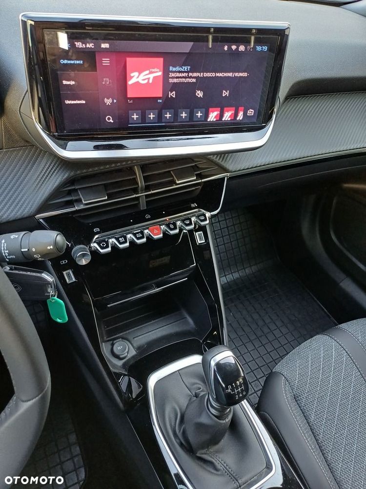 Peugeot 2008 1.2 PureTech Allure Pack S&S - 16