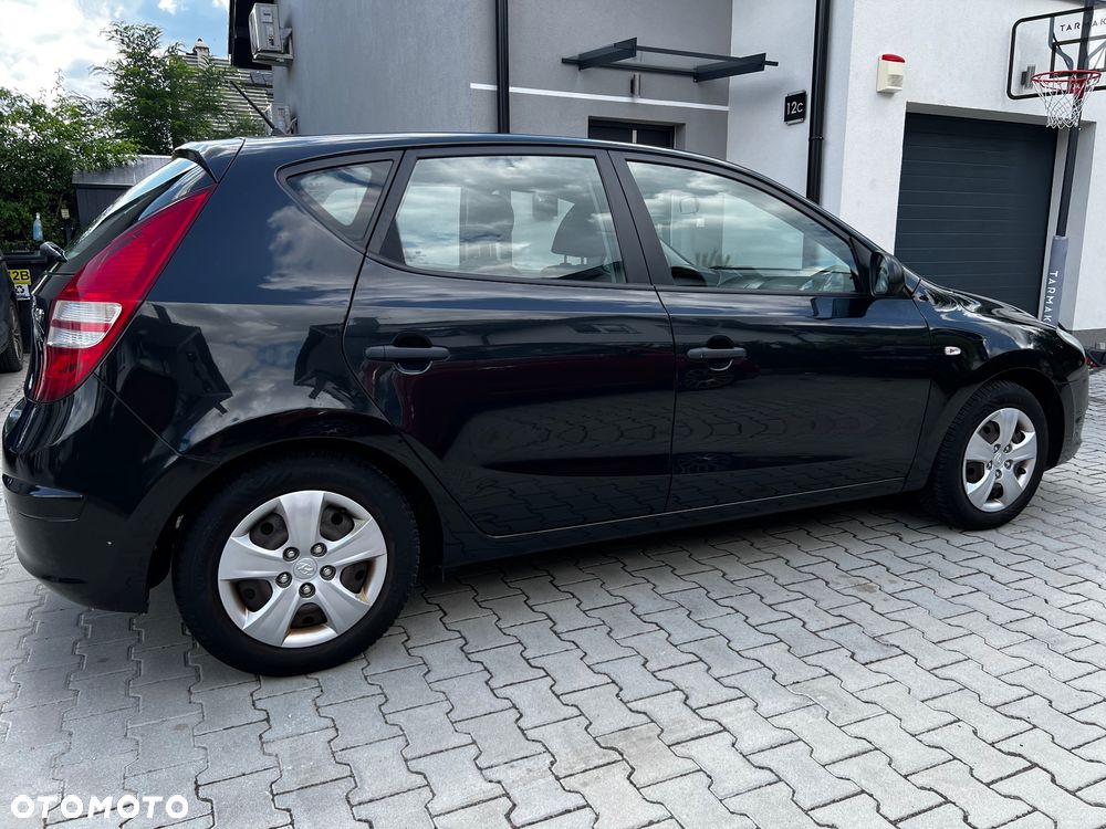 Hyundai i30 1.4 Classic + - 7