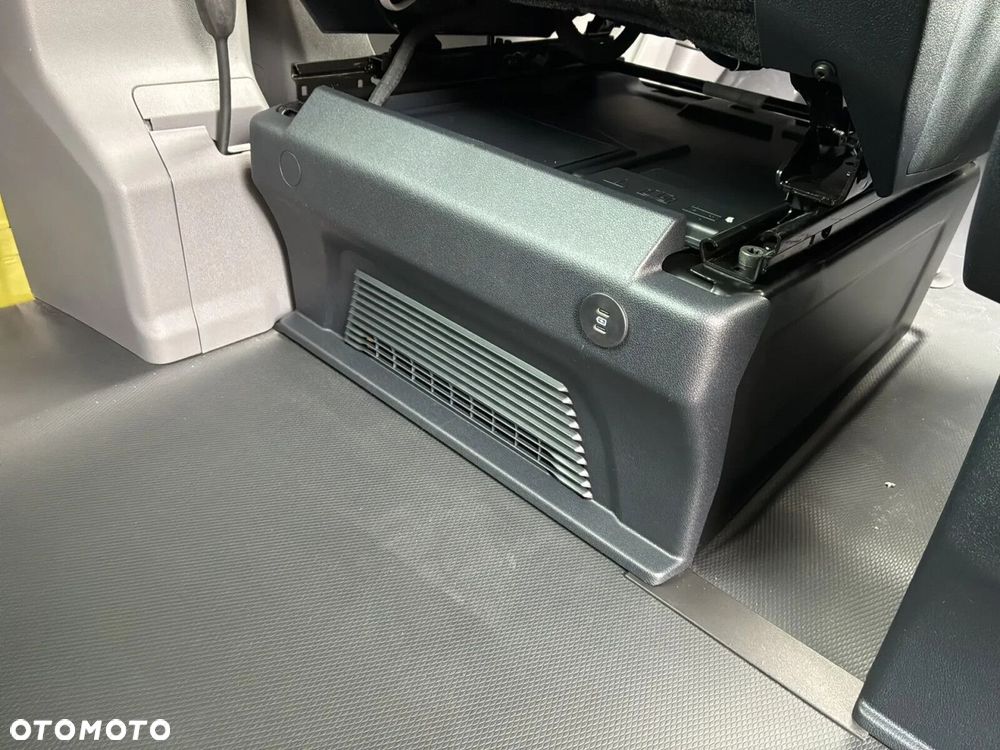 Volkswagen Transporter T7 Furgon Plus PanAmericana /6 osob./AUTOMAT, 2.0 TDI 150KM, r.o. 3500 mm - 38