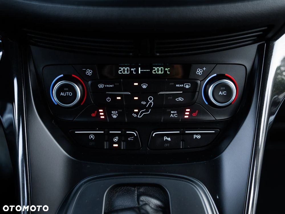 Ford Kuga 1.5 EcoBoost 4WD Titanium Plus - 26
