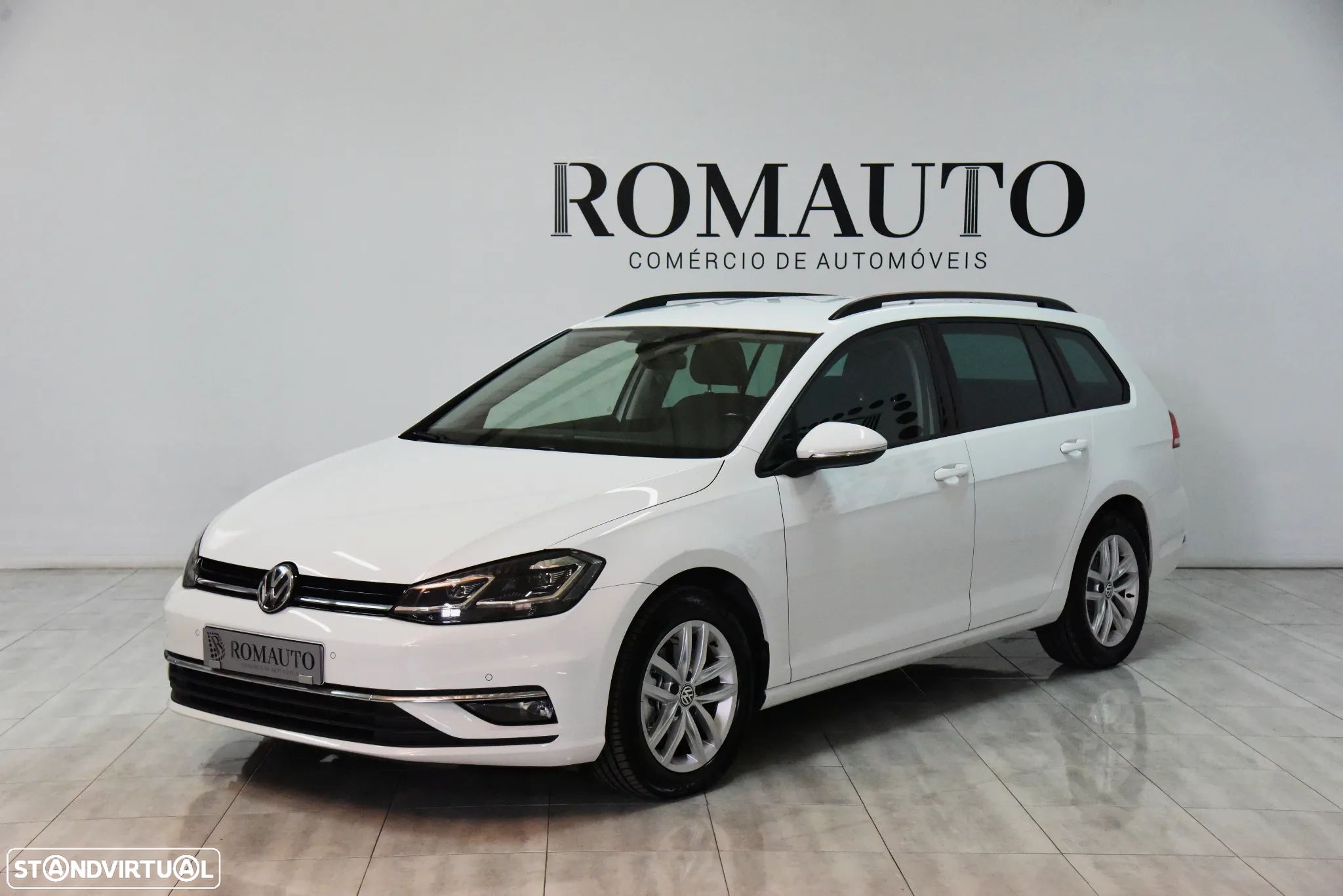 VW Golf Variant 1.6 TDi Confortline - 1