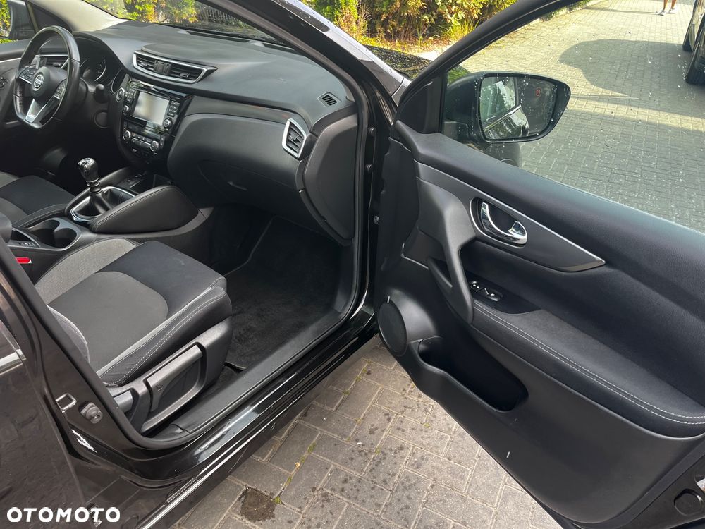 Nissan Qashqai 1.2 DIG-T TEKNA+ - 28