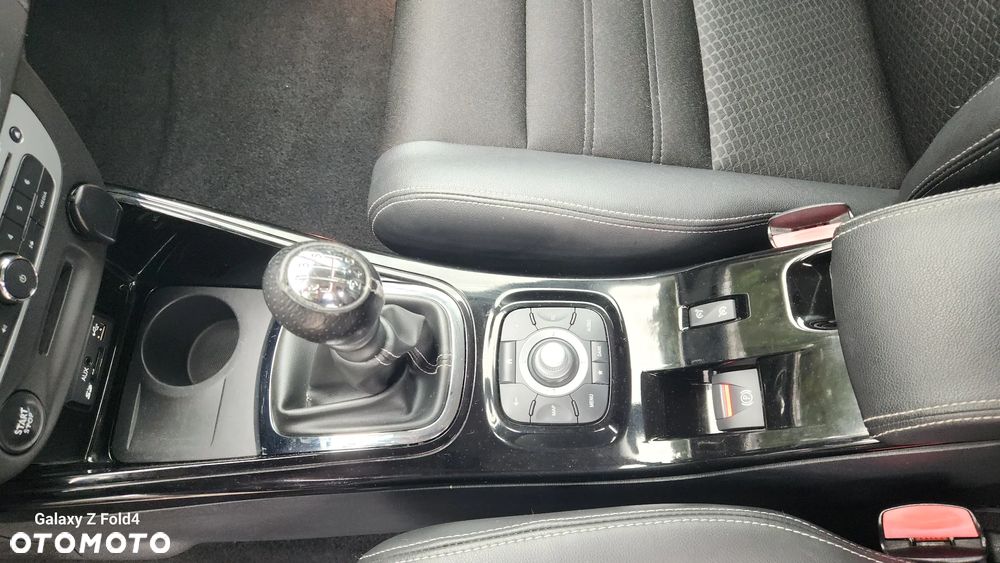 Renault Megane ENERGY TCe 130 BOSE EDITION - 24