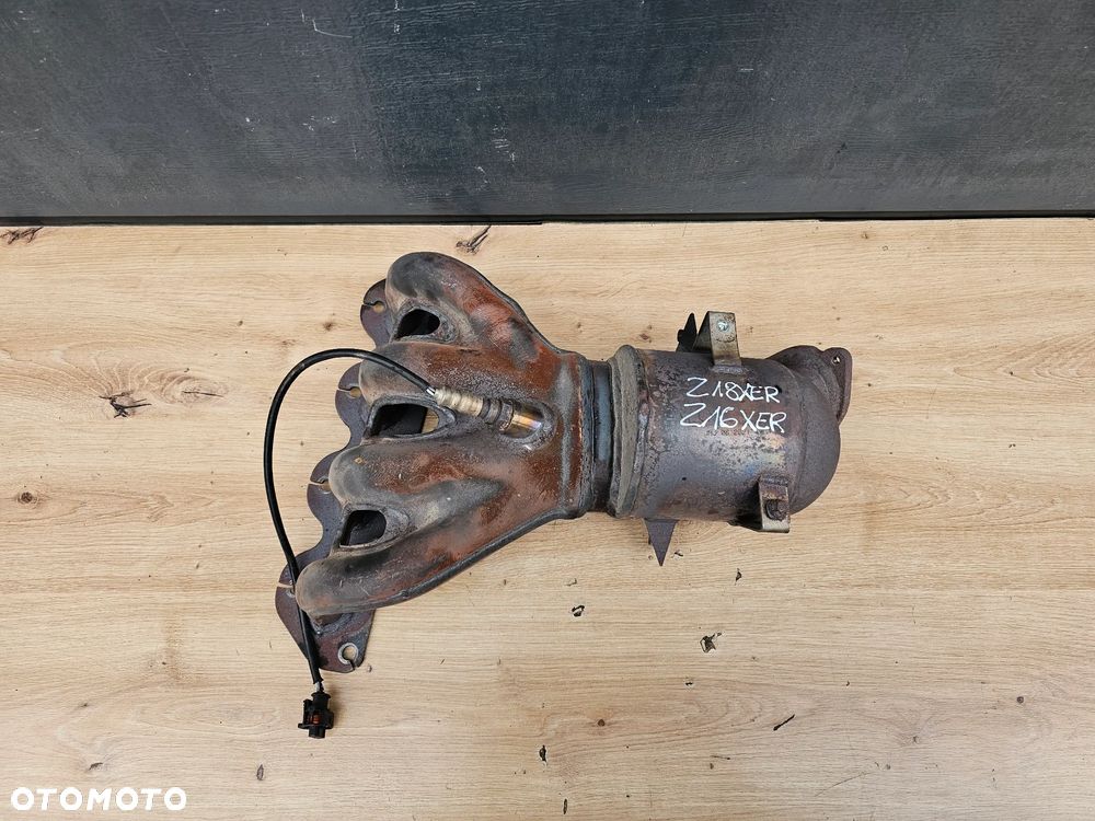 KATALIZATOR SONDA KOLEKTOR WYDECHOWY OPEL ASTRA H ZAFIRA B VECTRA C SIGNUM 1.6 1.8 Z16XER Z18XER KPL - 2