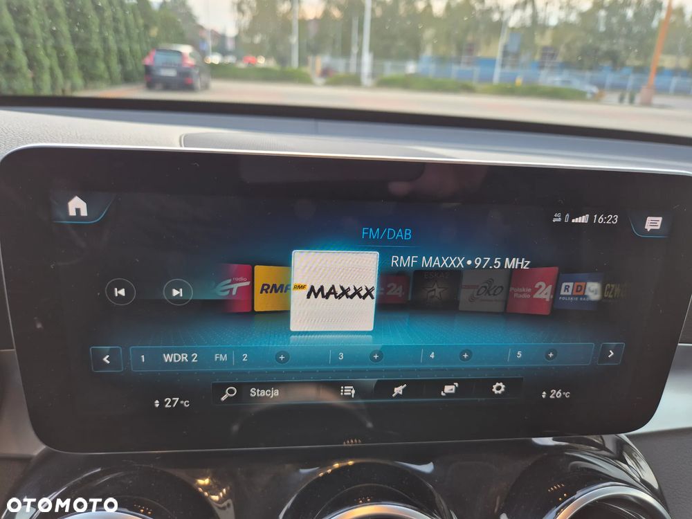 Mercedes-Benz GLC 300 d 4-Matic - 31