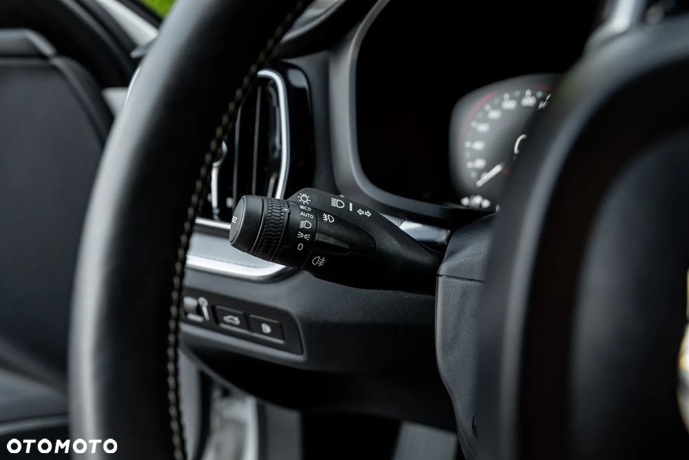 Volvo S60 T8 Recharge AWD Geartronic RDesign - 25