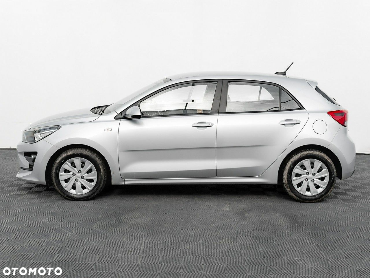 Kia Rio 1.2 M - 10