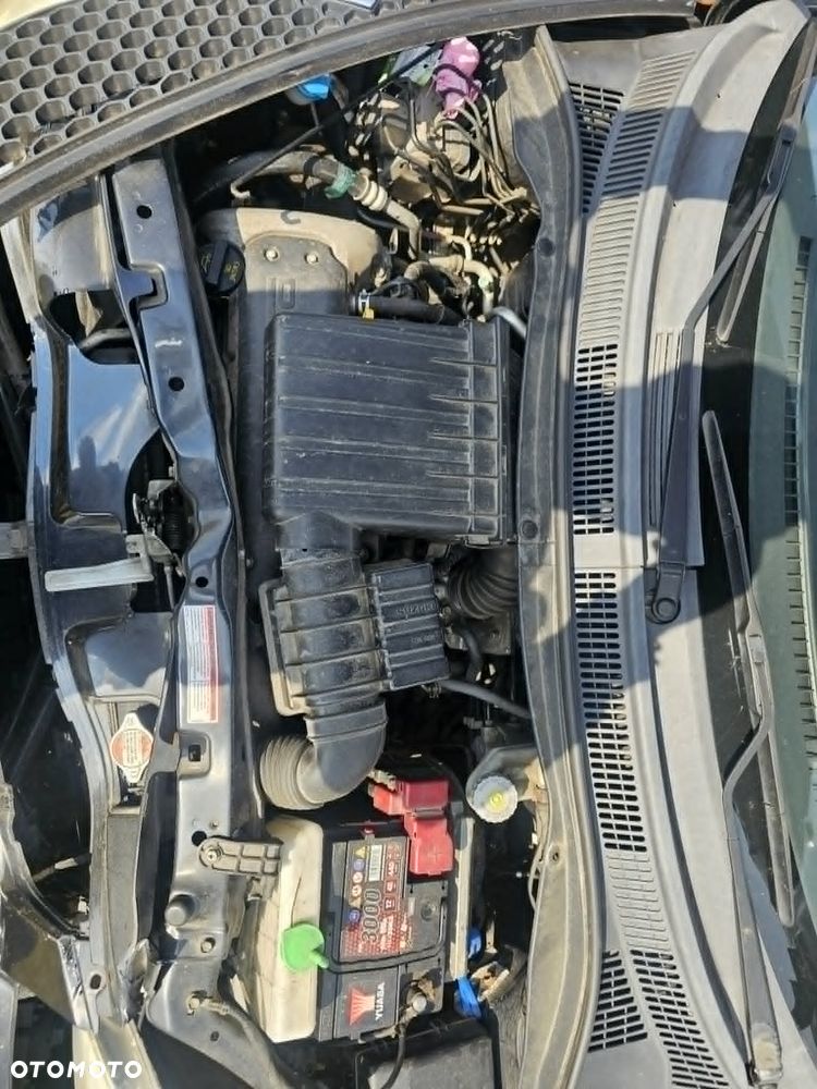 Suzuki Swift 1.3 Club - 10