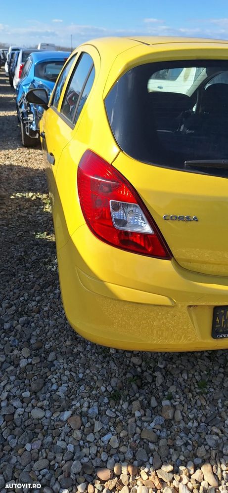 STOP SPATE LAMPA OPEL CORSA D - 2