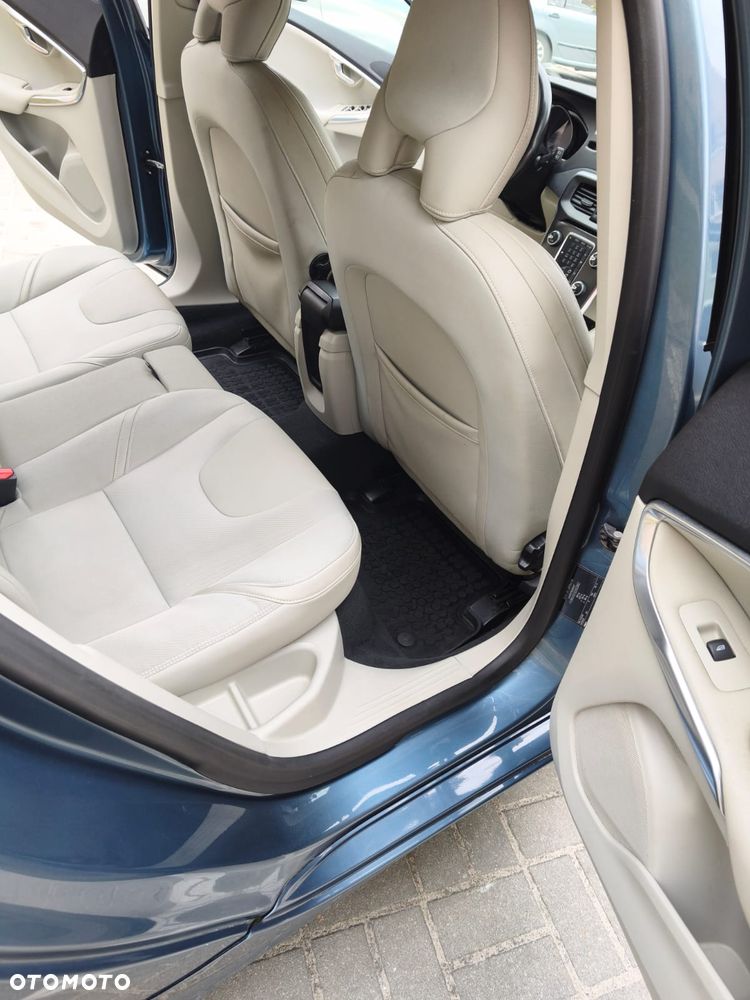 Volvo V40 T3 Kinetic - 7