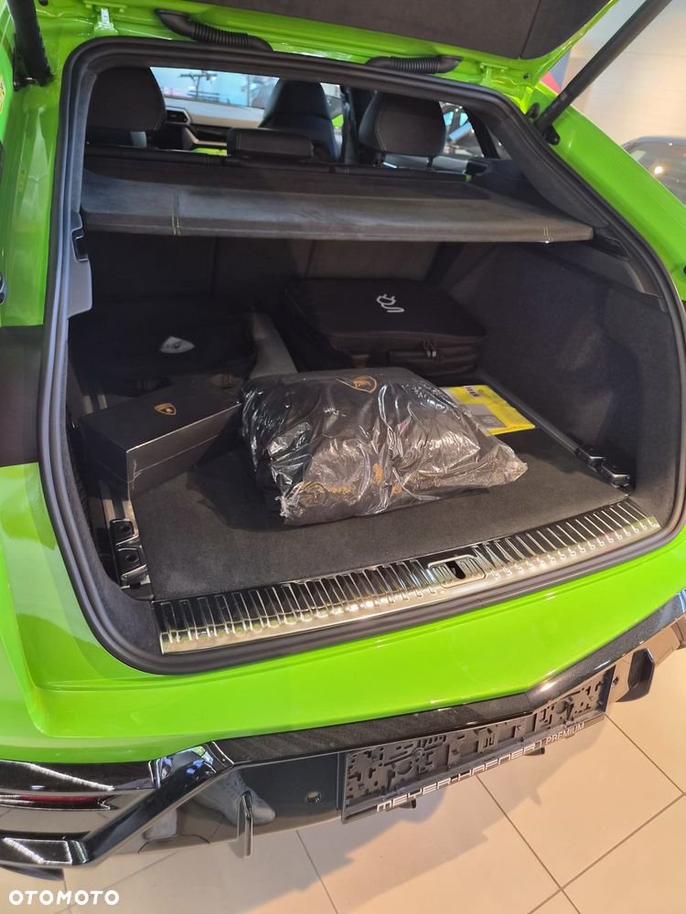 Lamborghini Urus - 13