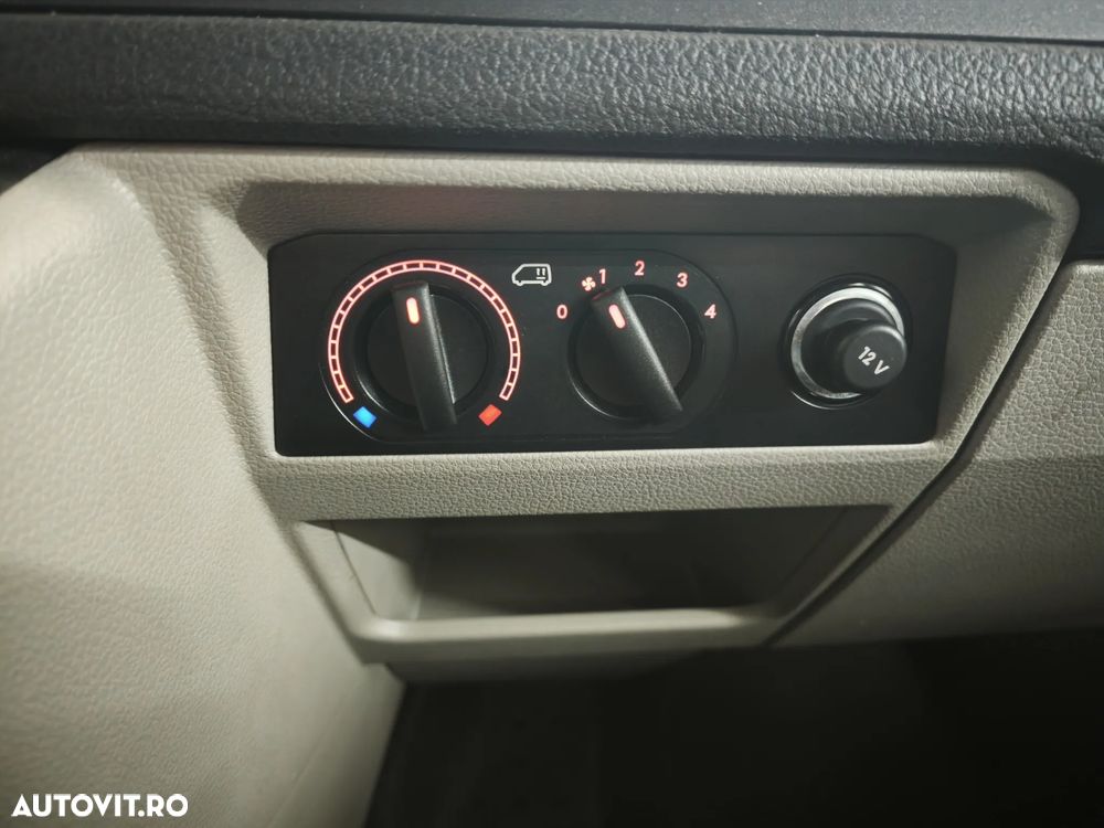 Volkswagen Transporter - 17