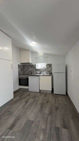 Moradia V1 Areinho Oliveira do Douro - Grande imagem: 4/11