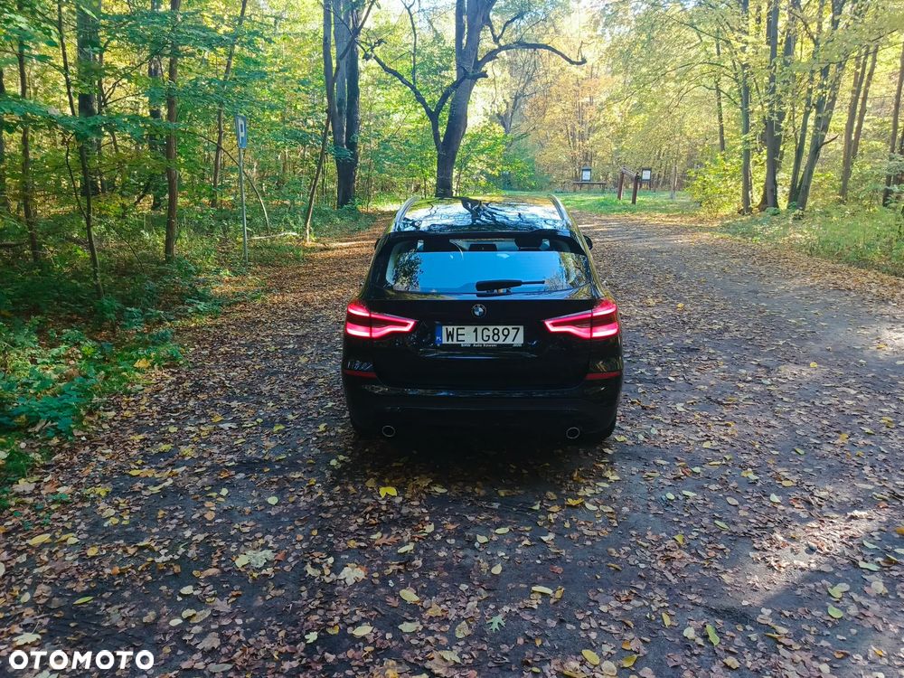 BMW X3 sDrive18d - 18